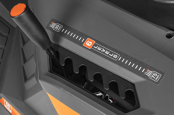 Sodo traktorius benzininis DAEWOO DWR 660