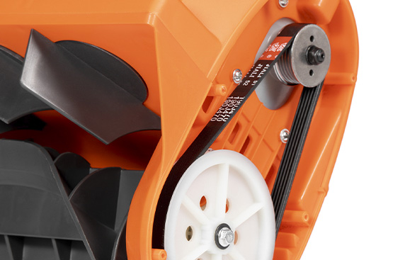 The snowplow is rechargeable DAEWOO DAST 3221Li