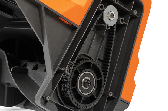 The snowplow is rechargeable DAEWOO DAST 4042Li Set