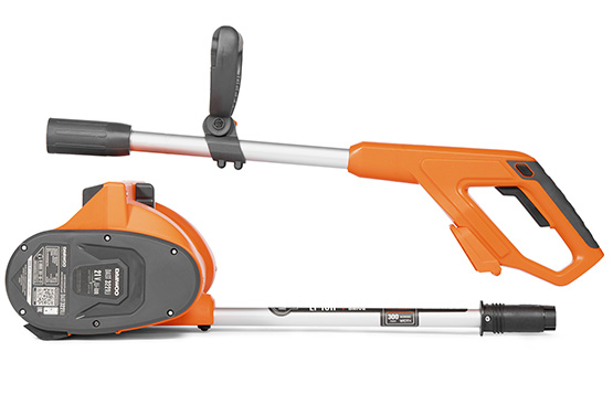 The snowplow is rechargeable DAEWOO DAST 3221Li SET
